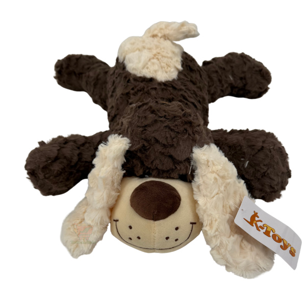 Liegender braun-weißer Plüschhund mit Schlappohren und heller Schnauze, ca. 42 cm